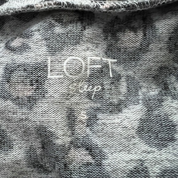 Loft Sleep Shirt Gray Black Pink Leopard Print Sweatshirt Long Sleeve - Picture 6 of 7